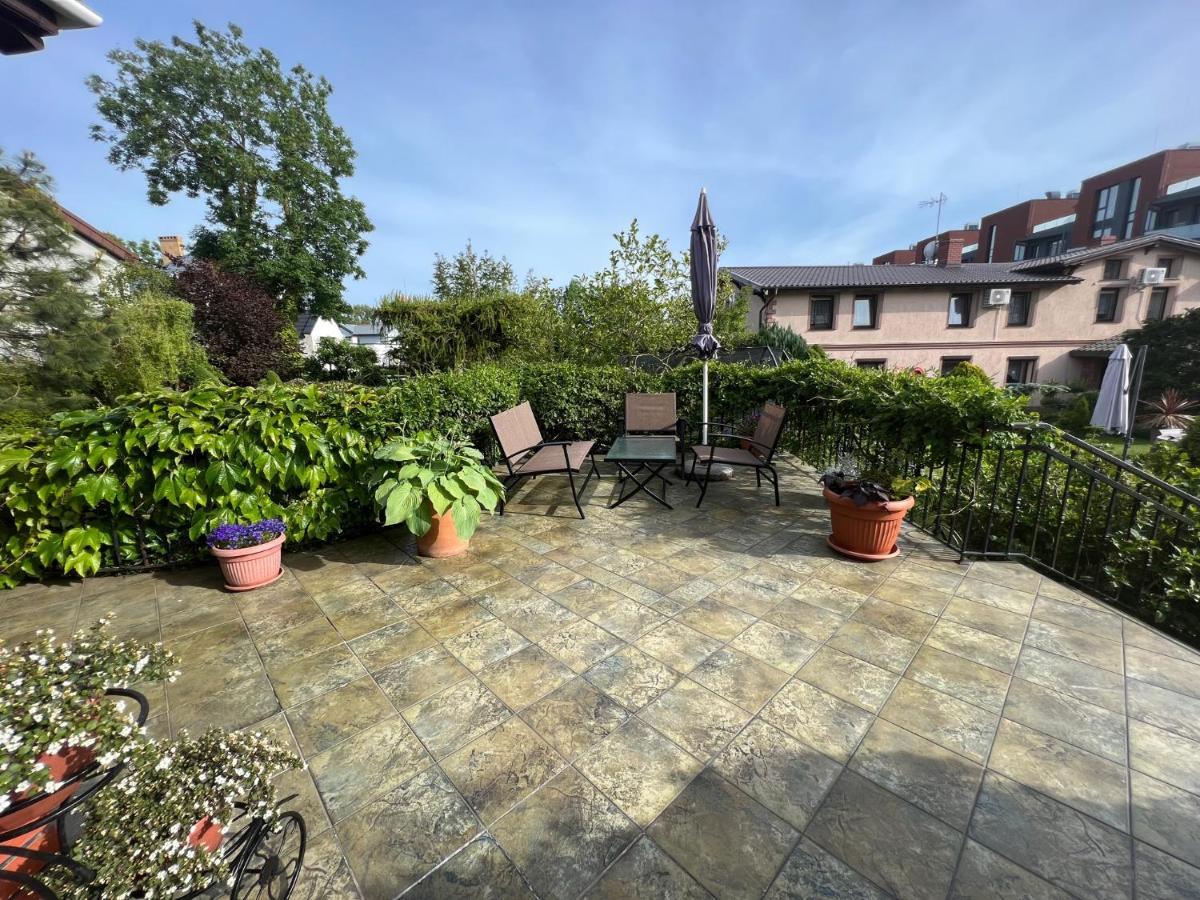 Willa Garden 2 Z Pieknym Ogrodem I Tarasem Ustronie Morskie Exterior photo